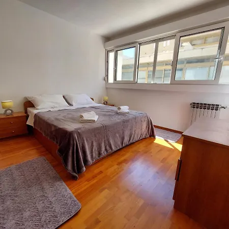 Maria Apartman *