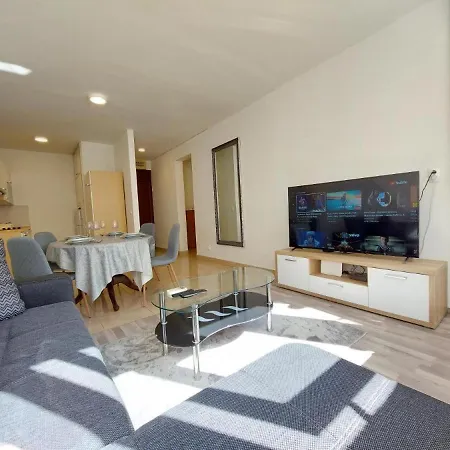 Maria Apartman *